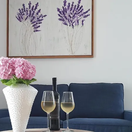 Marisa Hvar Ii Apartament *